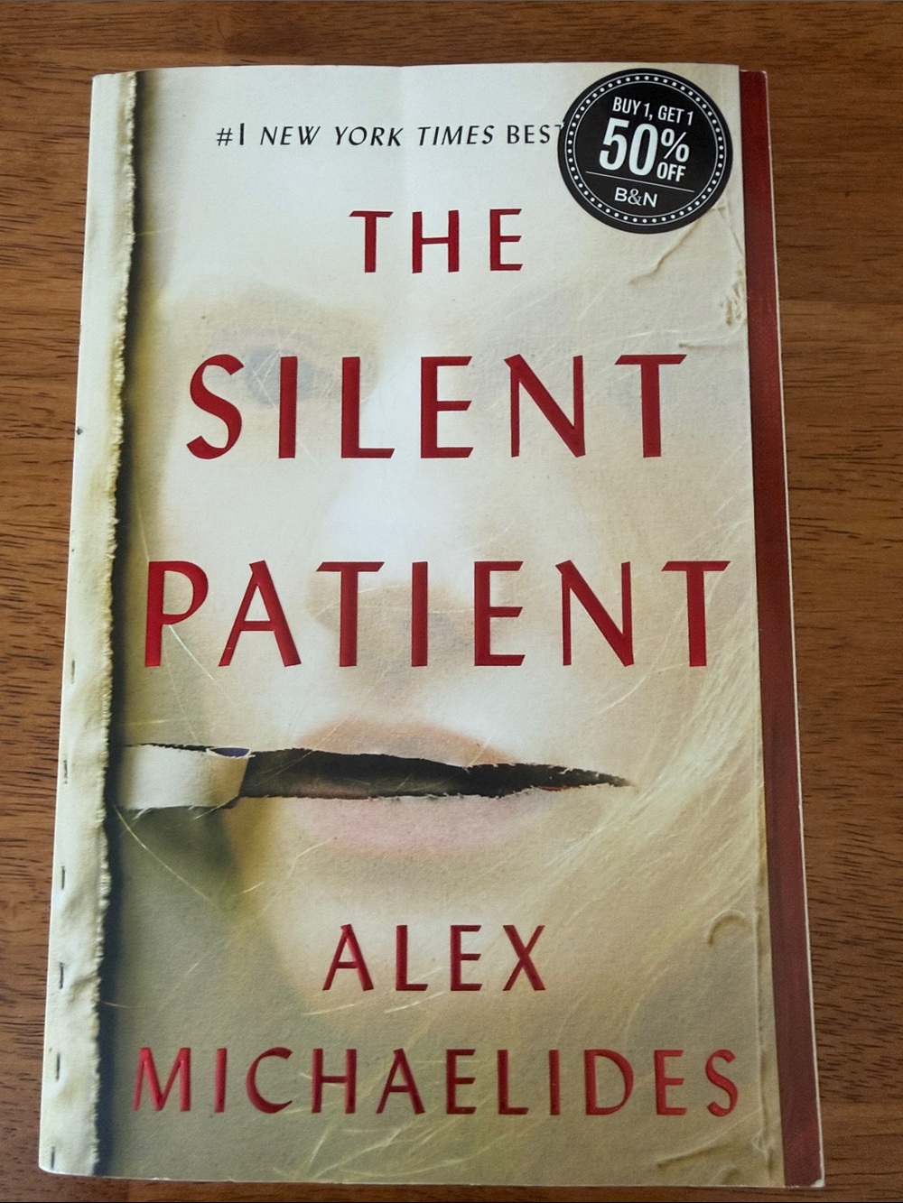 Barnes & Noble The Silent Patient - Red and Cream Cover